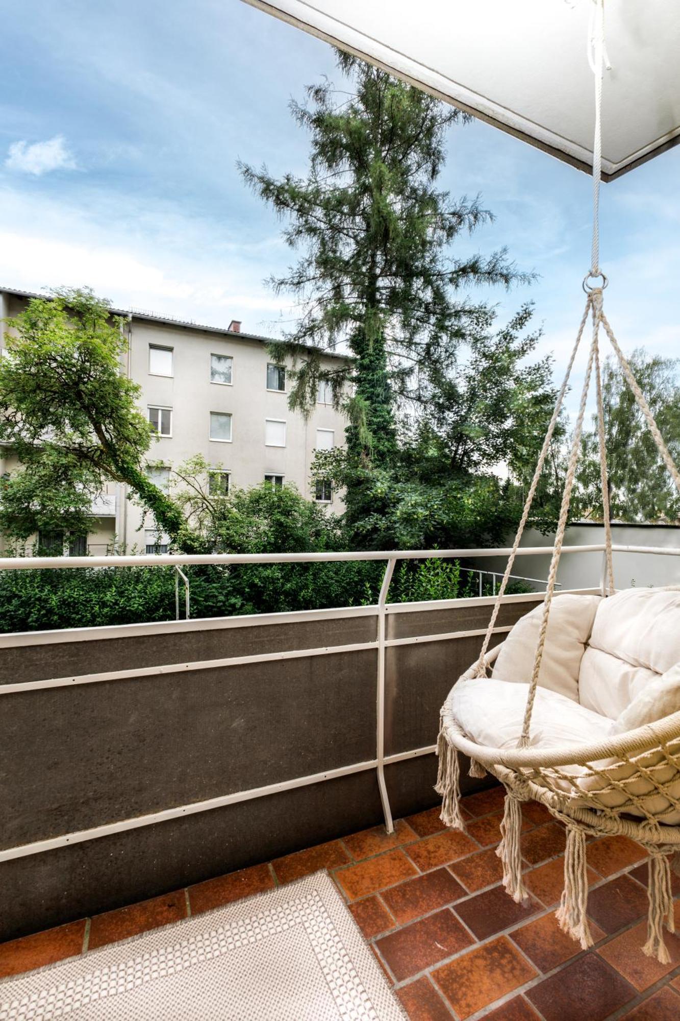 Design-Apartment In Linz Mit Netflix & Balkon Buitenkant foto
